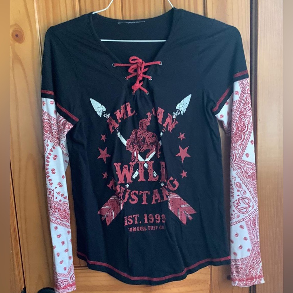 CGT long sleeve top size Medium